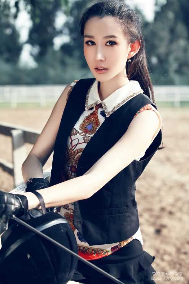 傅思年谢琛的小说嫁给无根老公后，我舔了十年的佛子总裁急红了眼小说阅读